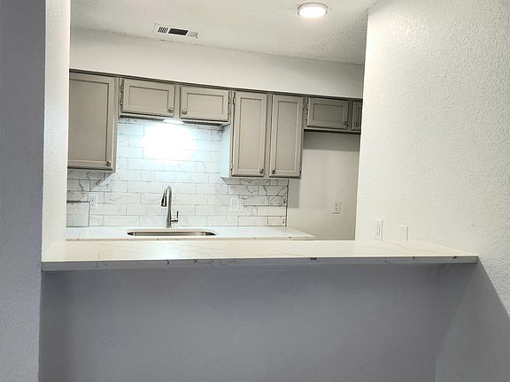 3rd image of 2315 Windy Pine Ln