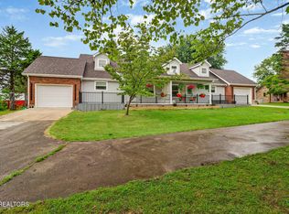 851 Highland Ln, Crossville, TN 38555