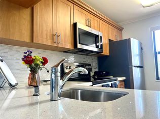 10101 Sunrise Lakes Blvd APT 303, Fort Lauderdale, FL 33322