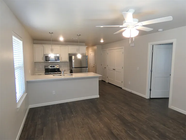 409 Vail Cir — Photo 11