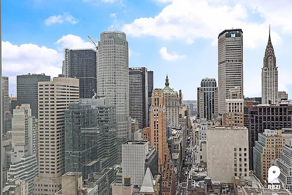 Rented by REZI | media 62