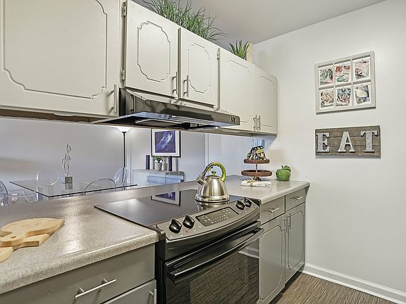 1177 North Woods Mill-006
