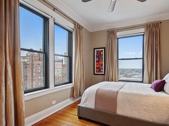5th image of 3520 N Lake Shore Dr APT 11L
