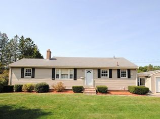 51 School St, Walpole, MA 02081