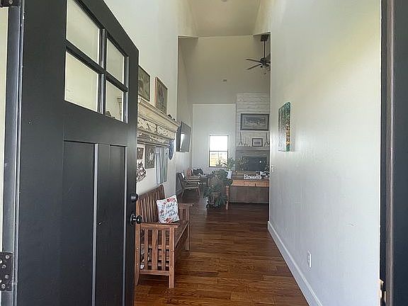 Vaulted front entrance