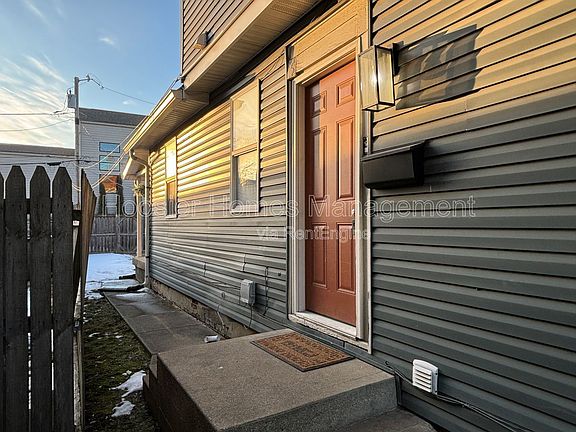 5th image of 1340 Barth Ave