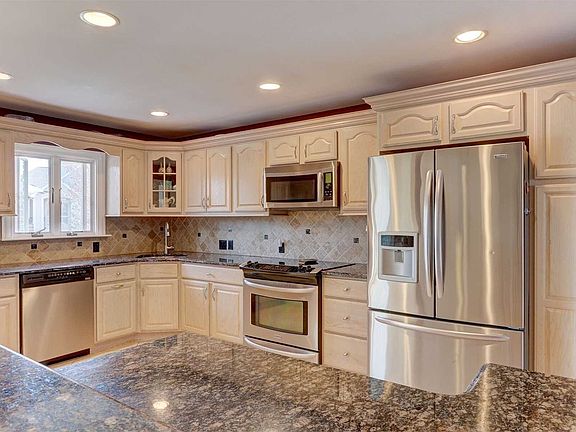 2nd image of 3906 Elayne Ct