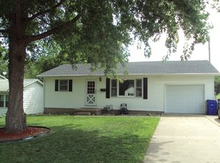 660 N 33rd St, Decatur, IL 62521