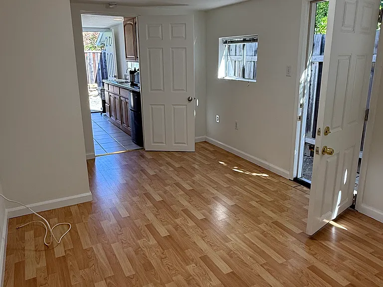 10201 Alhambra Ave #COTTAGE — Photo 11
