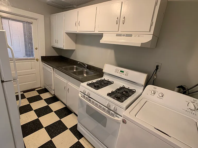 1662 Valley Ave — Photo 21