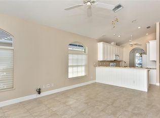 687 108th Ave N, Naples, FL 34108