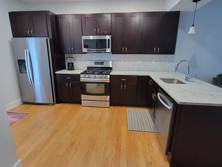1700 2nd St NW #5 — Photo 6
