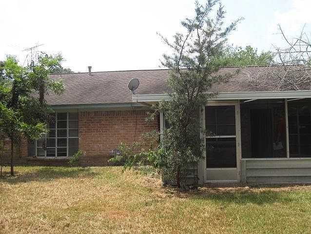2nd image of 16322 Green Shade Dr