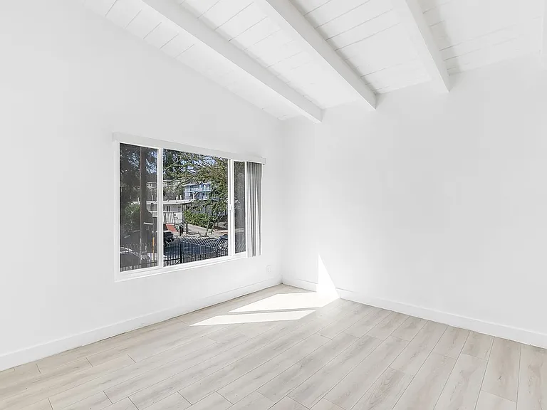 3324 Drew Street — Photo 10