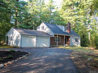 17 Old Meadow Plain Rd, Simsbury, CT 06070