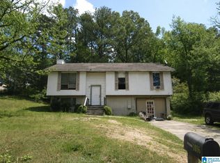 1016 Brian Dr, Leeds, AL 35094