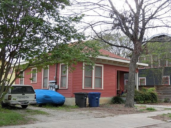 3rd image of 206 Sadie St