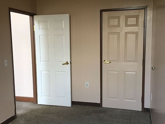3rd image of 1015 W 31st St APT 204