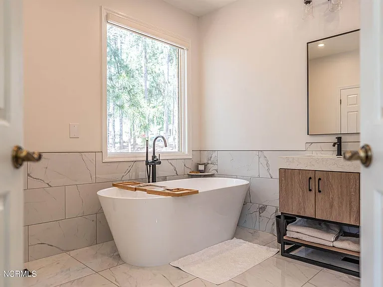 215 Plantation Dr — Photo 59
