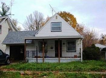 1st image of 415 E Bishop Ave