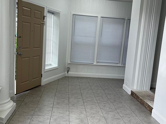 3rd image of 5128 N Broad St #1F