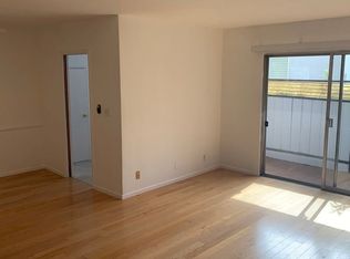 948 11th St APT 2, Santa Monica, CA 90403