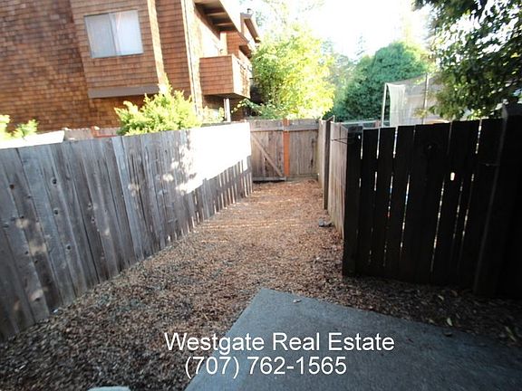 3rd image of 5 Liberty Ln