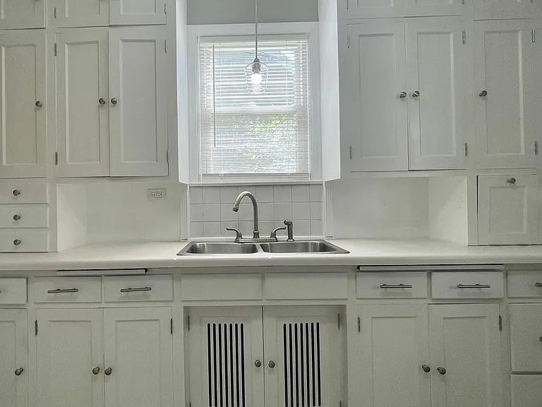 4355 Oliver Ave N — Photo 5