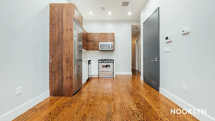 Rented by Nooklyn NYC LLC | media 23