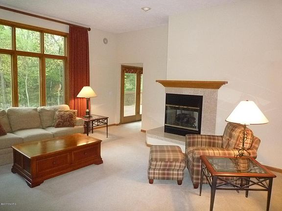 4th image of 7932 Finnagen Dr