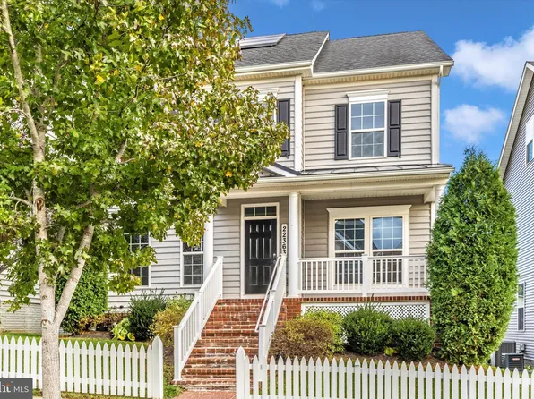 22363 Sweetspire Dr, Clarksburg, MD 20871