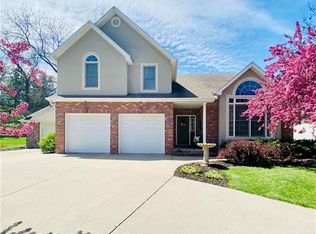 2110 Crest Ter, Saint Joseph, MO 64506