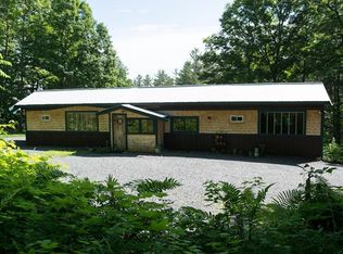 2067 Barnet Center Rd, Barnet, VT 05821