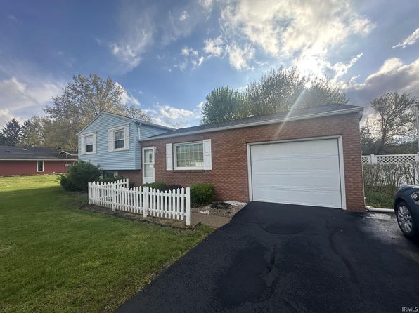 62233 Orange Rd, South Bend, IN 46614