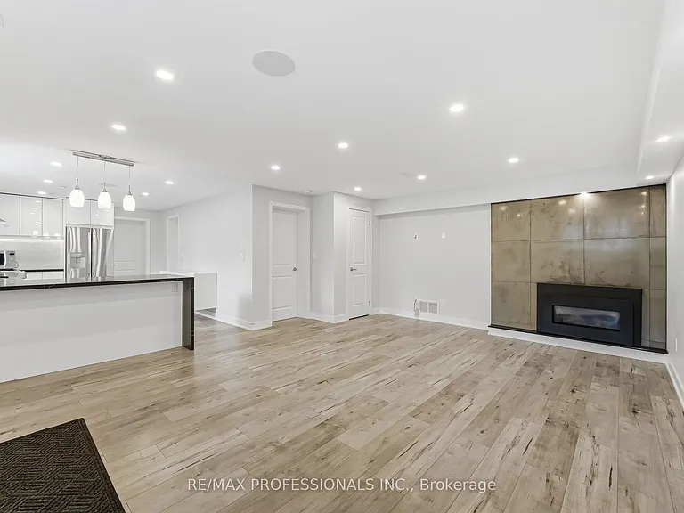 10 Boxwood Rd — Photo 6