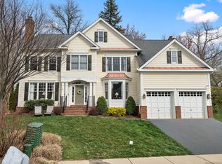 6047 25th St N, Arlington, VA 22207