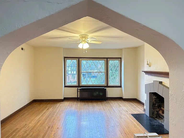 1765 King Ave — Photo 6