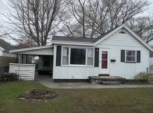 2483 Lincoln St, Muskegon, MI 49441