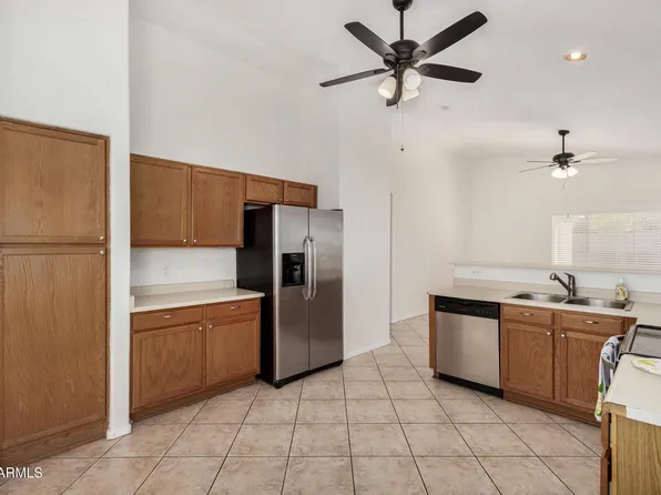 9519 W Sunnyslope Lane, Peoria, AZ 85345