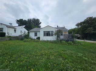 265 Massillon Rd, Akron, OH 44312