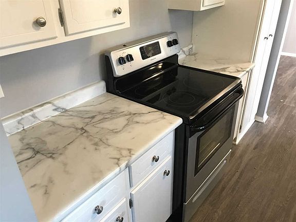 5th image of 1703 Crystal Ct