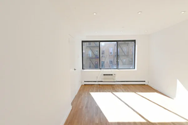 Rented by Peter Ashe | media 3