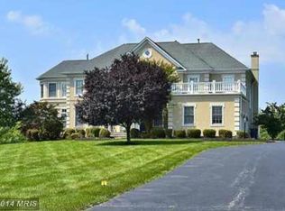 16610 Harbour Town Dr, Silver Spring, MD 20861