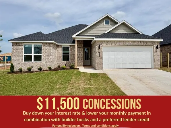 1808 Farmer St, Pea Ridge, AR 72751