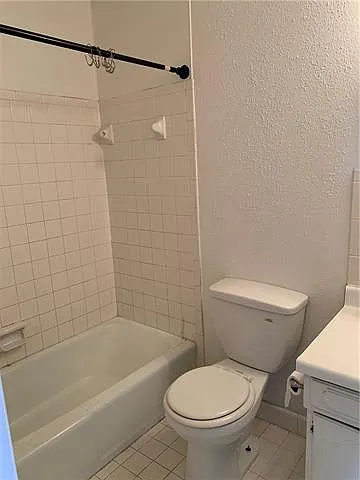 2111 Emerson St — Photo 13