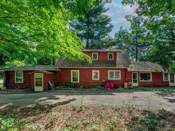 18134 Garden Valley Rd, Woodstock, IL 60098