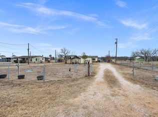907 Venus St, Kingsland, TX 78639