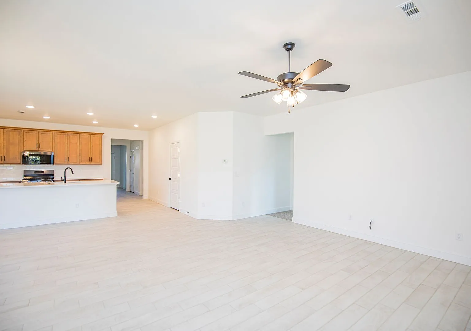 2515 Westbrook Loop — Photo 4