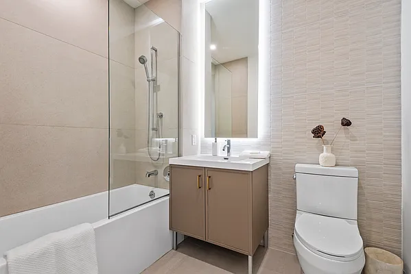 Rented by Nooklyn NYC LLC | media 6