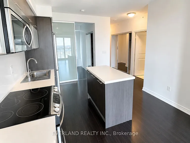 386 Yonge St #4204 — Photo 2